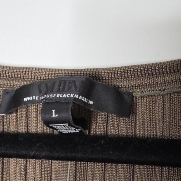 White House Black Market Olive Ribbed V-Neck Tank - Picture 3 of 4